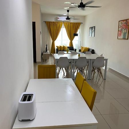 Zima Homestay@Kajang2 Bagian luar foto