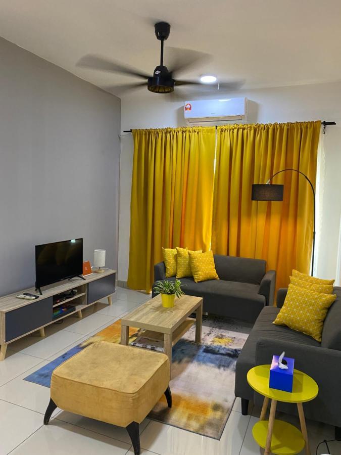 Zima Homestay@Kajang2 Bagian luar foto