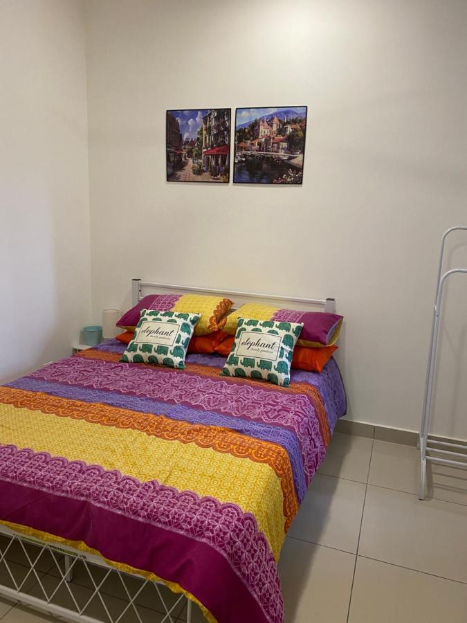 Zima Homestay@Kajang2 Bagian luar foto