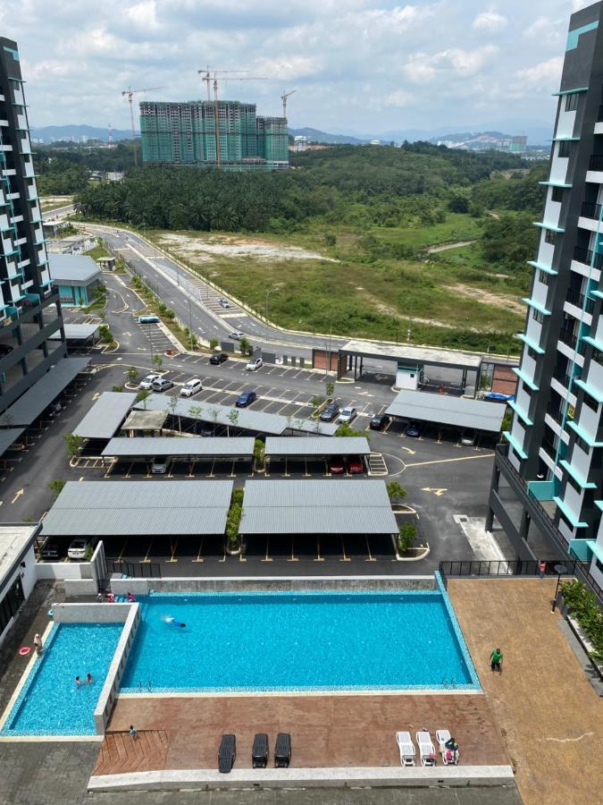 Zima Homestay@Kajang2 Bagian luar foto